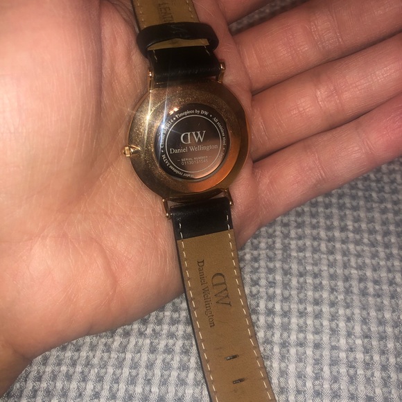 Daniel Wellington women’s watch - Picture 6 of 8